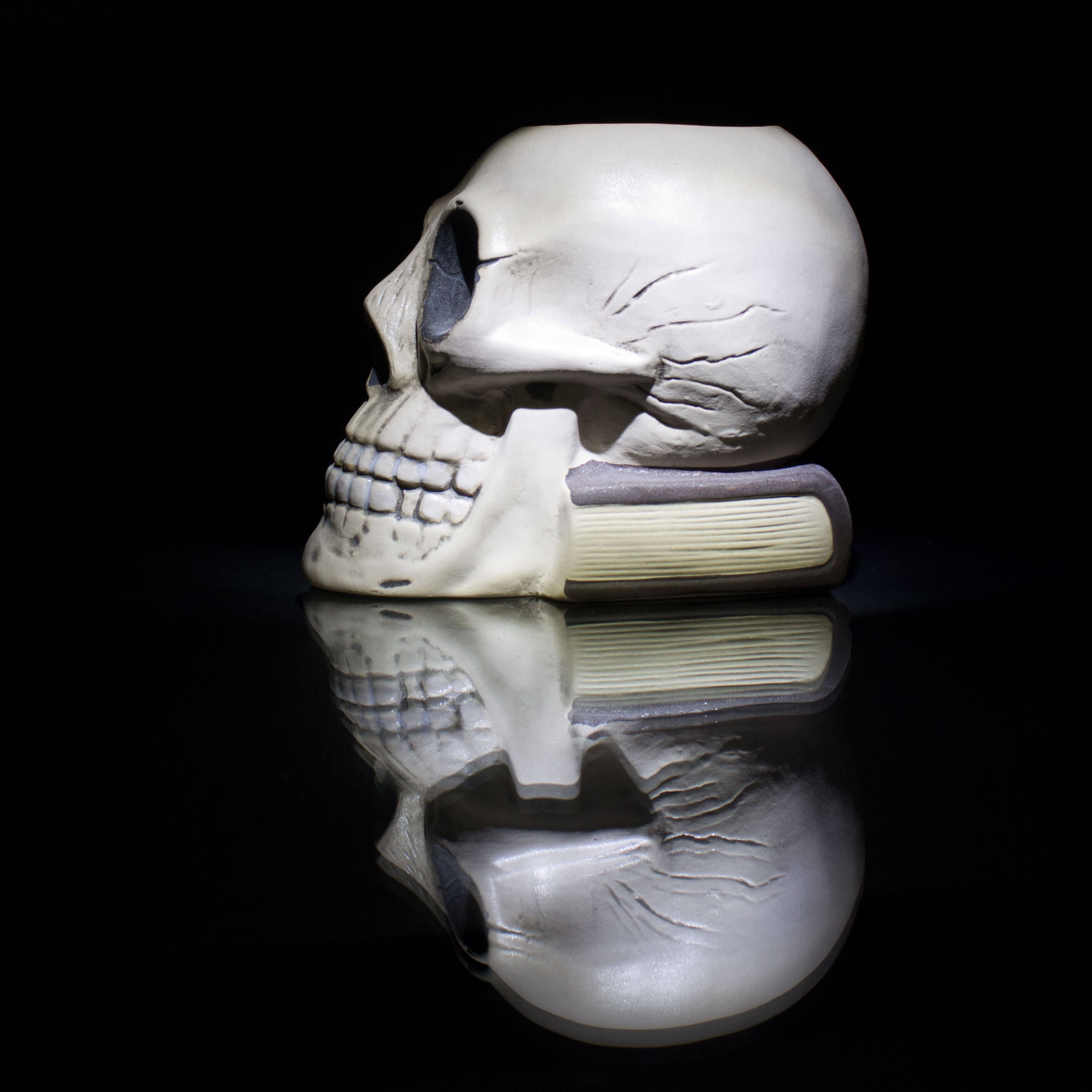 Tiki mug skull and book - 700ml